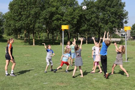 Online kennissessies korfbal op school